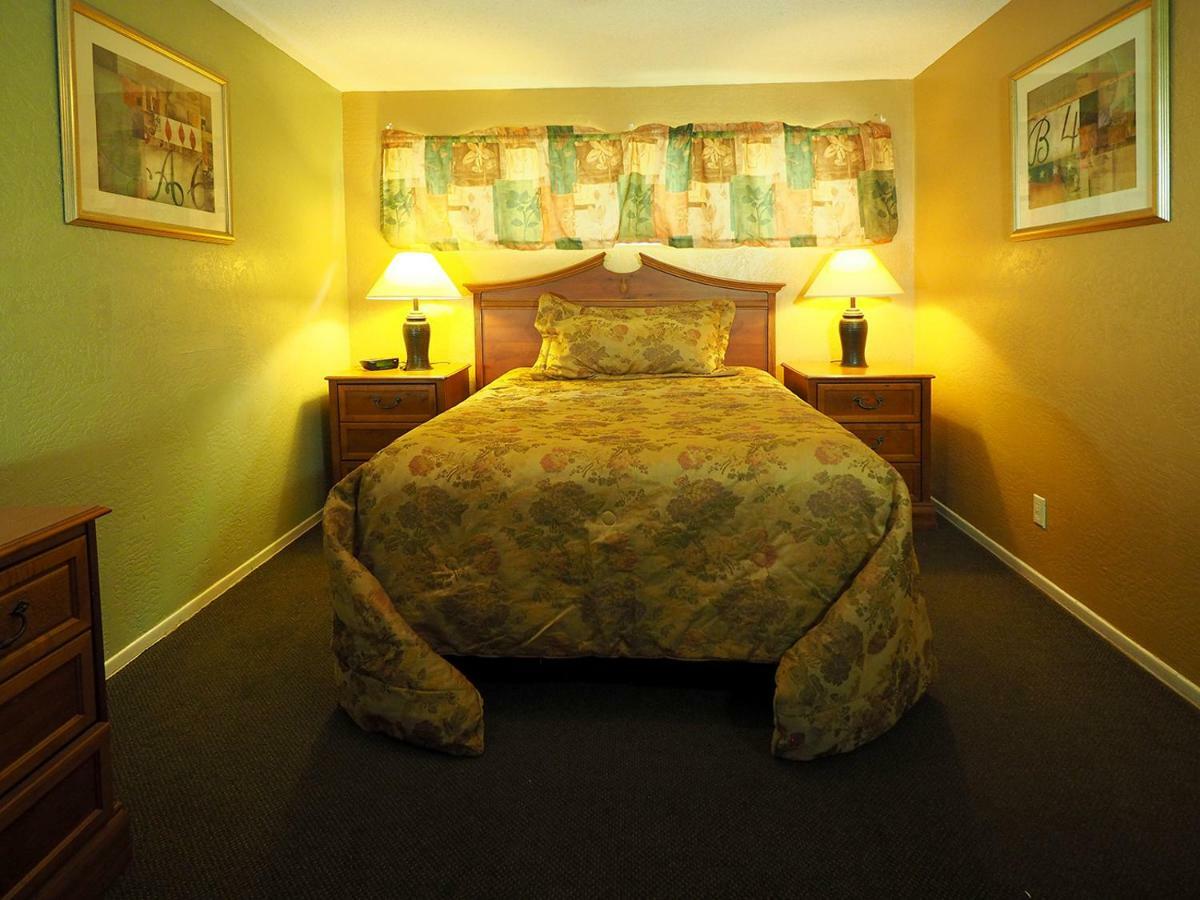 Tuscany Manor Palm Springs Eksteriør billede
